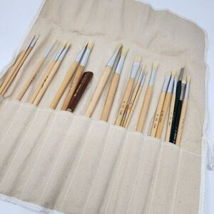 Unbranded | Bundle of 19 Paintbrushes & Mixing‎ Spade
